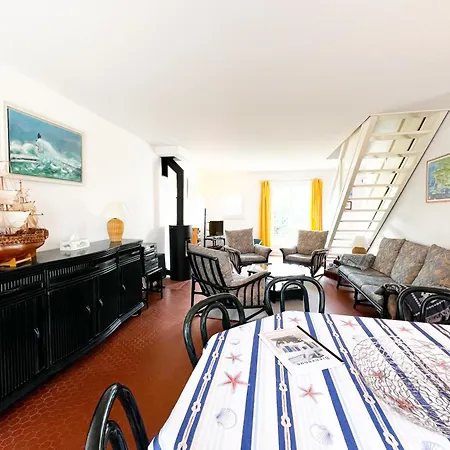 Maison Avec Jardin 250m *